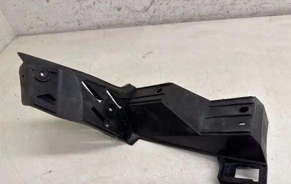 Volkswagen Polo IV 9N3 Rear bumper mounting bracket 6Q6807376