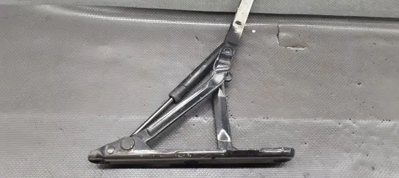 Alfa Romeo 156 Tailgate hinge 