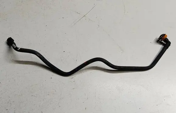 Toyota Yaris XP210 Fuel line/pipe/hose DAWF32A