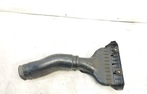 KIA Carens II Air intake hose/pipe 282101D300 K3283