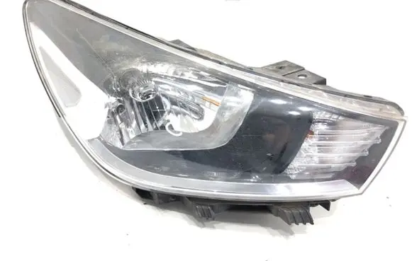 KIA Rio Headlight/headlamp 92102-H8