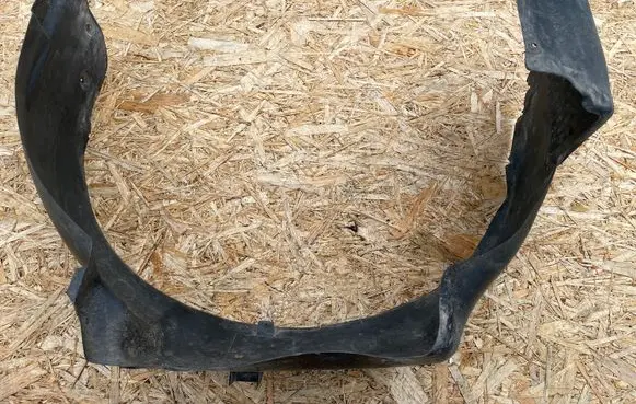 Audi TT Mk1 Front wheel arch liner splash guards 8N0821172B