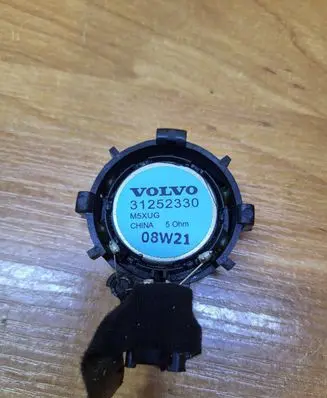 Volvo XC70 High frequency speaker in the rear doors 31252330 08W21 M5XUG
