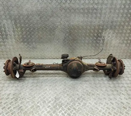 Land Rover Defender Rear axle beam XH124000DA TVK100440