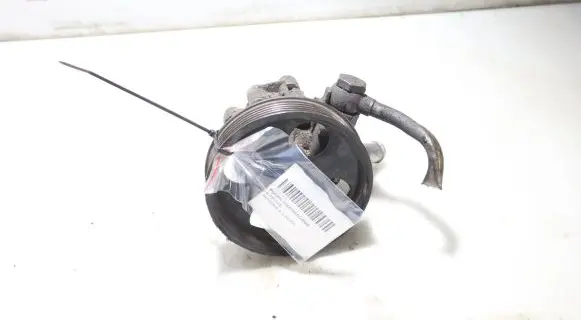Opel Insignia A Power steering pump