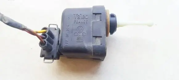 Seat Cordoba (6K) Headlight level adjustment motor 