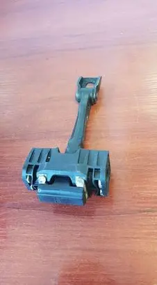 BMW 1 E81 E87 Front door check strap stopper 7070333