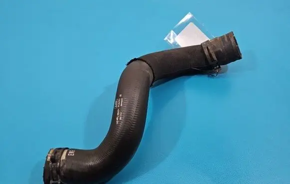 Opel Insignia B Engine coolant pipe/hose 13478744 IMPRK1548073