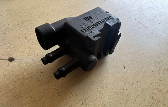 Vacuum valve