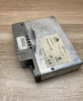 Volkswagen Golf III ABS control unit/module 191907379 10091490344