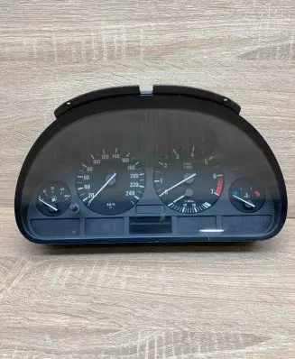 BMW 5 E39 Speedometer (instrument cluster) 6907015 110008735 109