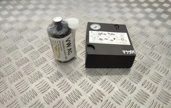 Audi A3 S3 8V Tire air pump compressor 8P0012615A 8E0012619A