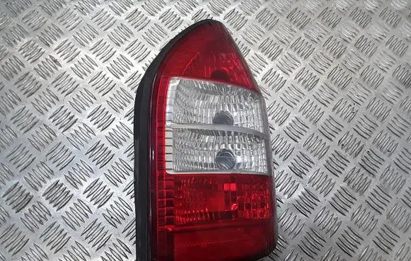 Opel Zafira A Rear/tail lights
