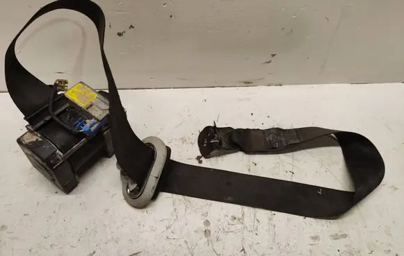 Volkswagen Golf IV Front seatbelt 1J4857706J 65432 3300