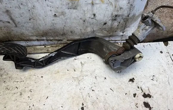 Audi A4 S4 B5 8D Clutch pedal 8D1721316A