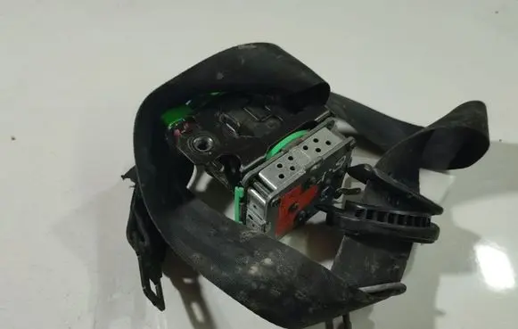 Citroen C4 Grand Picasso Front seatbelt 9654964477