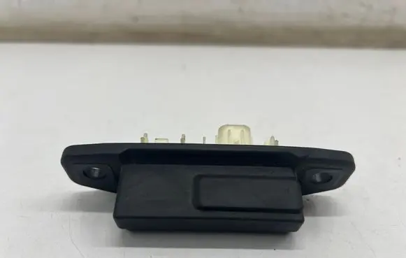 Toyota Yaris XP210 Tailgate opening switch 15D356