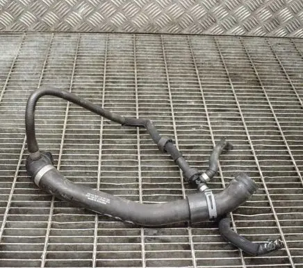 Volkswagen PASSAT B8 Engine coolant pipe/hose 5Q0122101CN
