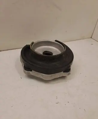 BMW X4 G02 Rear coil spring rubber mount 6882820
