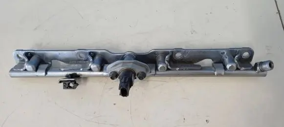 Toyota RAV 4 (XA50) Fuel main line pipe 8945833030