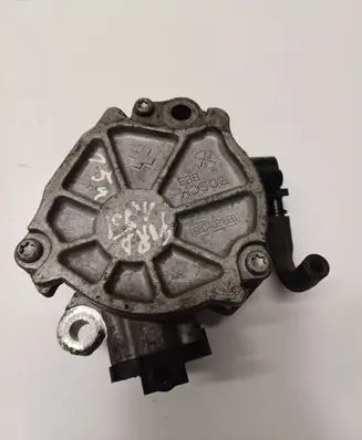 Ford Focus ST Vacuum pump 9804021880