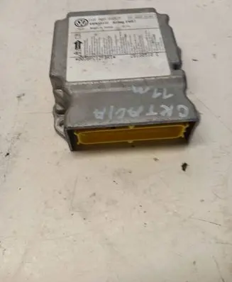 Skoda Octavia Mk2 (1Z) Airbag control unit/module 1K0909605T 5WK43412