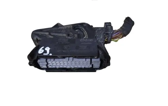 Audi A6 S6 C6 4F ABS module connector plug 1K0973038