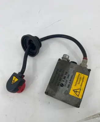 BMW X5 E53 Headlight ballast module Xenon 5DV00776041 D2SD2R 8386708