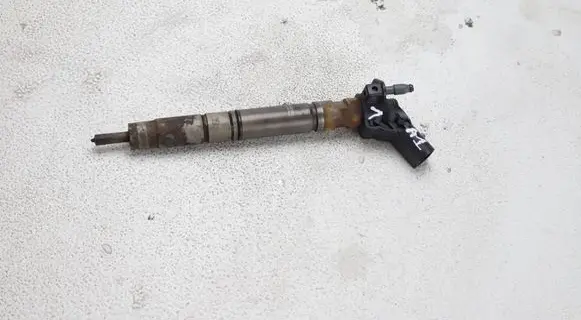 Audi A6 S6 C7 4G Fuel injector 059130277CD 045117022