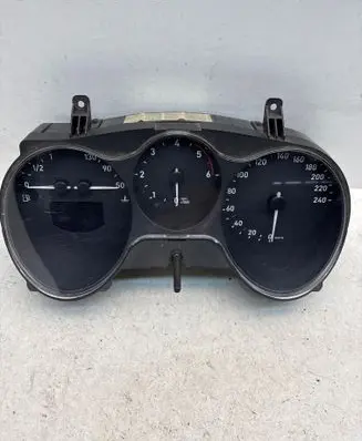 Seat Altea XL Speedometer (instrument cluster) 5P0920823B KEZ7Z0F3585763 V0008000