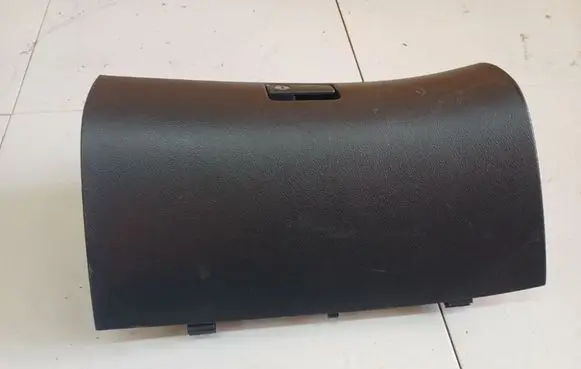 Toyota Avensis T250 Glove box 5555005070 55550-05070