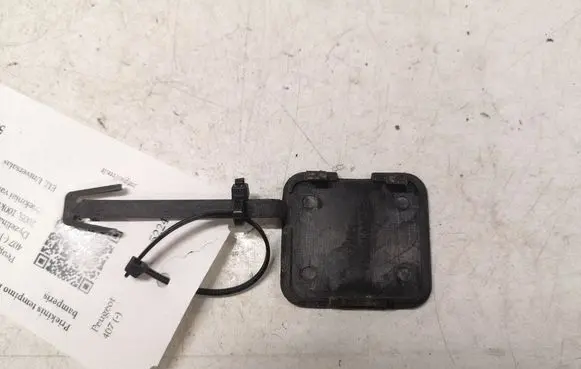 Peugeot 407 Front tow hook cap/cover 07034021A