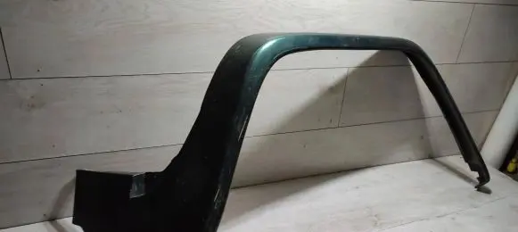 Front arch trim