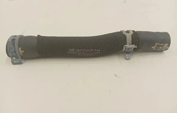 Audi Q7 4M Air intake hose/pipe 059121447R