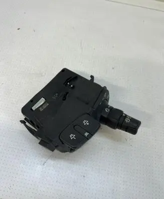Renault Kangoo II Wiper control stalk 88103009