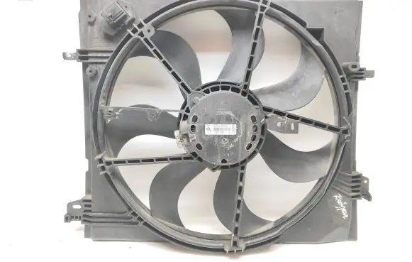 Renault Kadjar Radiator cooling fan shroud 214814EB0A M167580 CMF1Z490