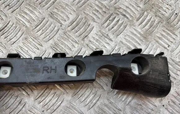 KIA Rio Rear bumper mounting bracket 86614H8000