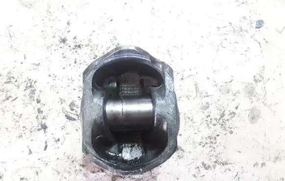Nissan X-Trail T30 Piston NOCODE