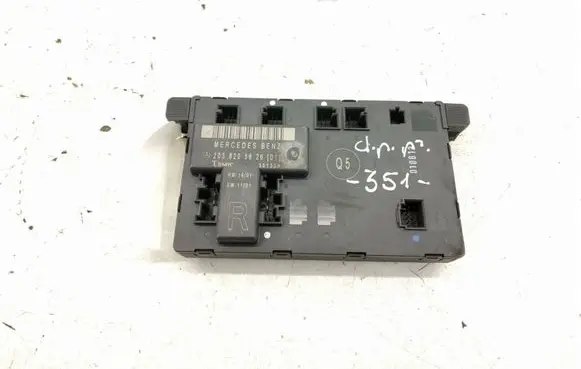 Mercedes-Benz C W203 Door control unit/module A2038205626 2038205626