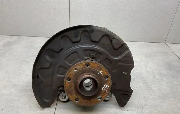 Volkswagen PASSAT B8 Front wheel hub 