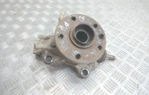 Volkswagen Transporter - Caravelle T4 Front wheel hub spindle knuckle