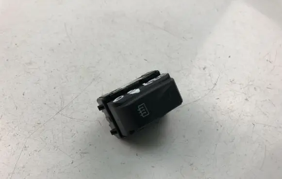 Renault Trafic II (X83) Windscreen/window heater switch 253508347R