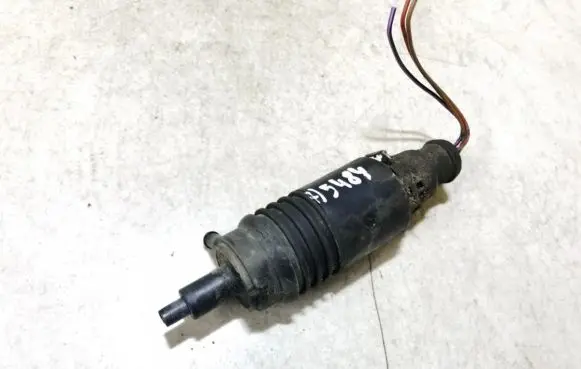 Audi A4 S4 B5 8D Windscreen/windshield washer pump 4a0955651