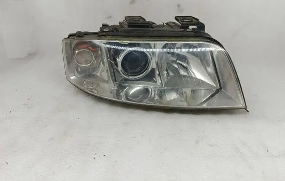 Audi A6 S6 C5 4B Headlight/headlamp