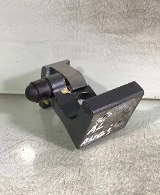 Audi Q7 4L Rear door upper hinge 7l0833402b