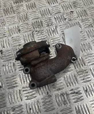 Other engine bay part