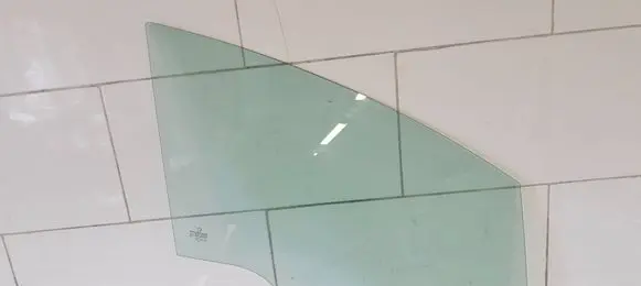 Peugeot 5008 Front door window glass four-door DOT39AS2M34 43R000929 E000189