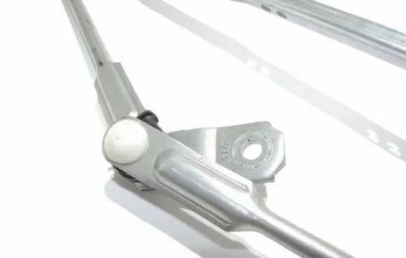 Mini One - Cooper R50 - 53 Front wiper linkage and motor