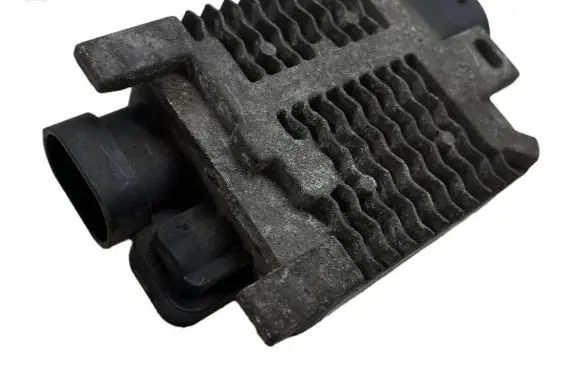 Coolant fan relay