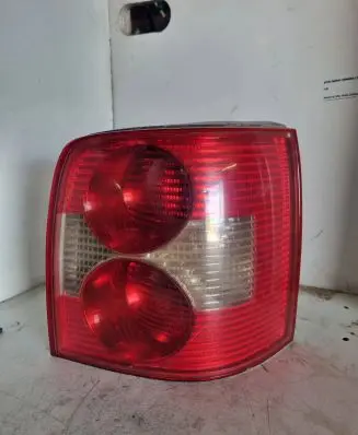 Volkswagen PASSAT B5 Rear/tail lights